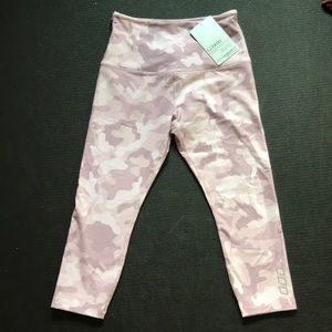 LJ Excel Pink/Purple Camo 7/8 Tight NWT